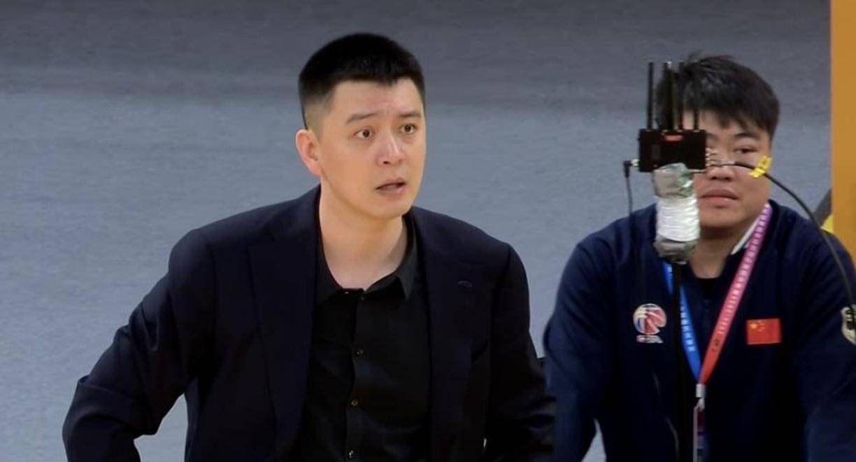乐鱼-纳达尔技术犯规送分，羽毛球队主帅怒摔战术板！